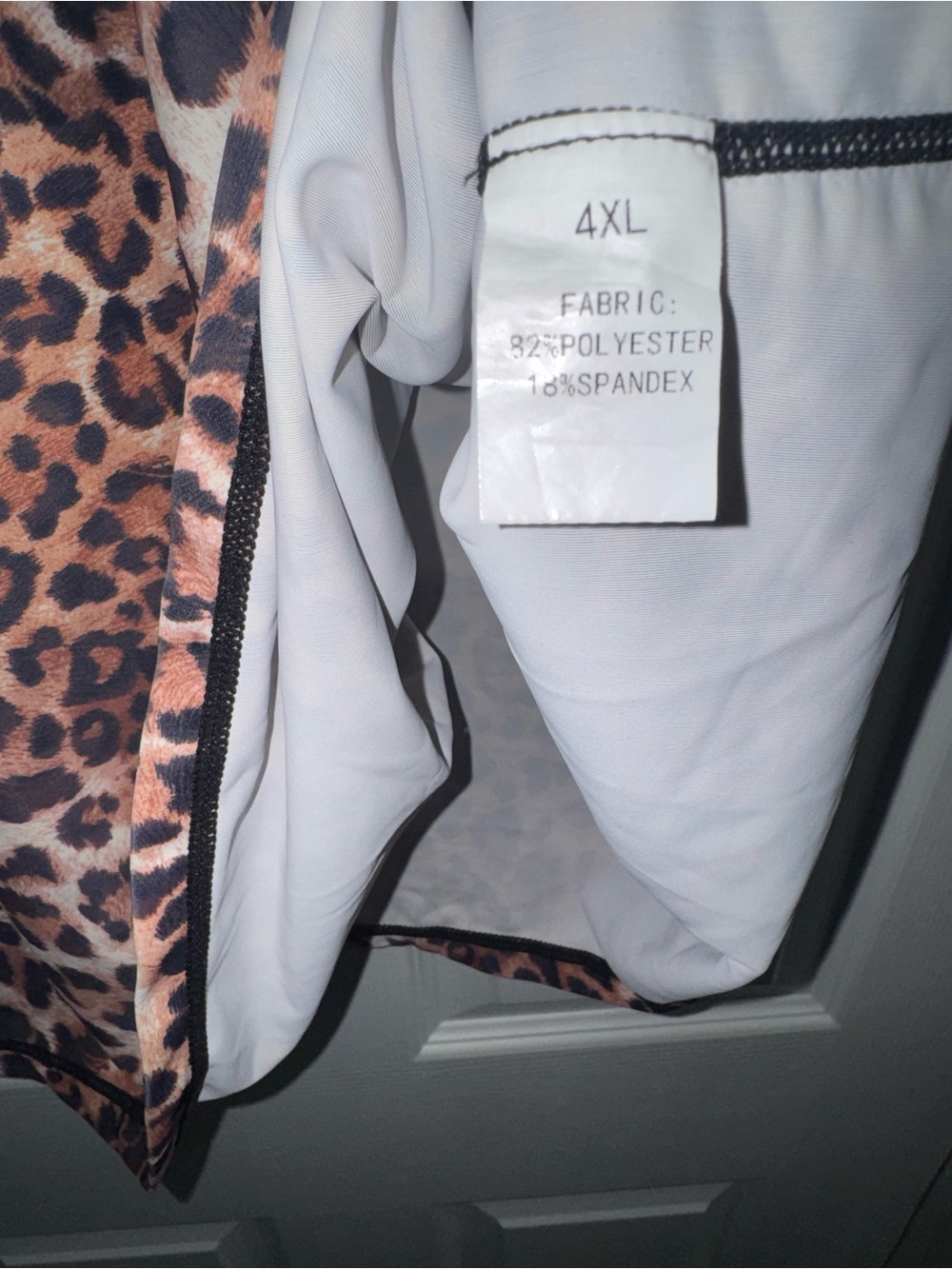Cheetah Print Plus Size Rash Guard - Picture 2 of 2